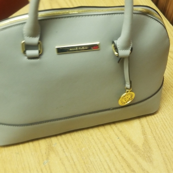 Anne Klein classic purse 9x14 - Picture 3 of 5